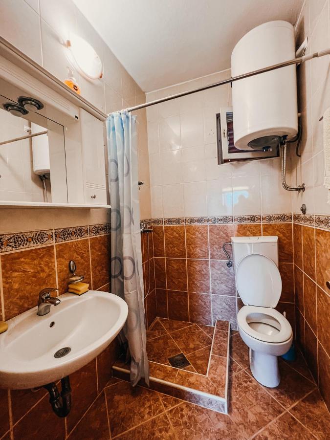 Vladivostok Apartments Tivat Exterior foto