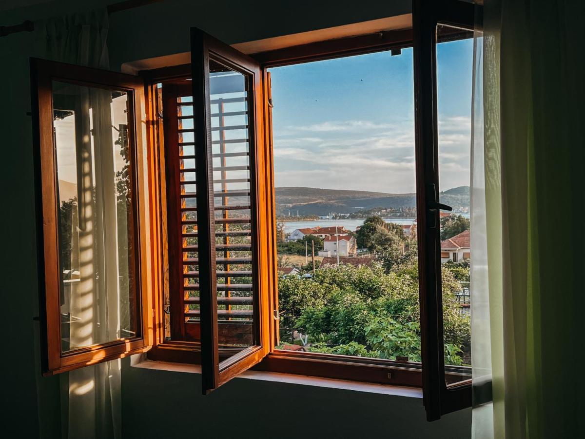 Vladivostok Apartments Tivat Exterior foto